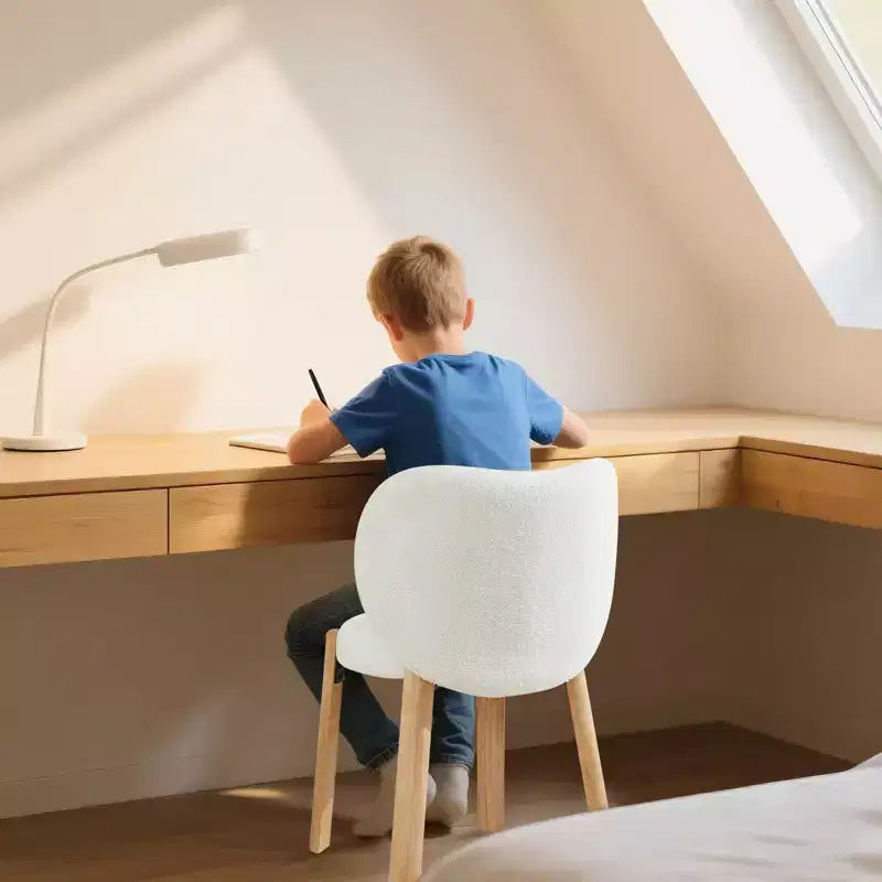 Wooden Dining Chair Modern and charming design, velvet teddy fabric, curved backrest, padded seat cushion, suitable for kitchens and living rooms.